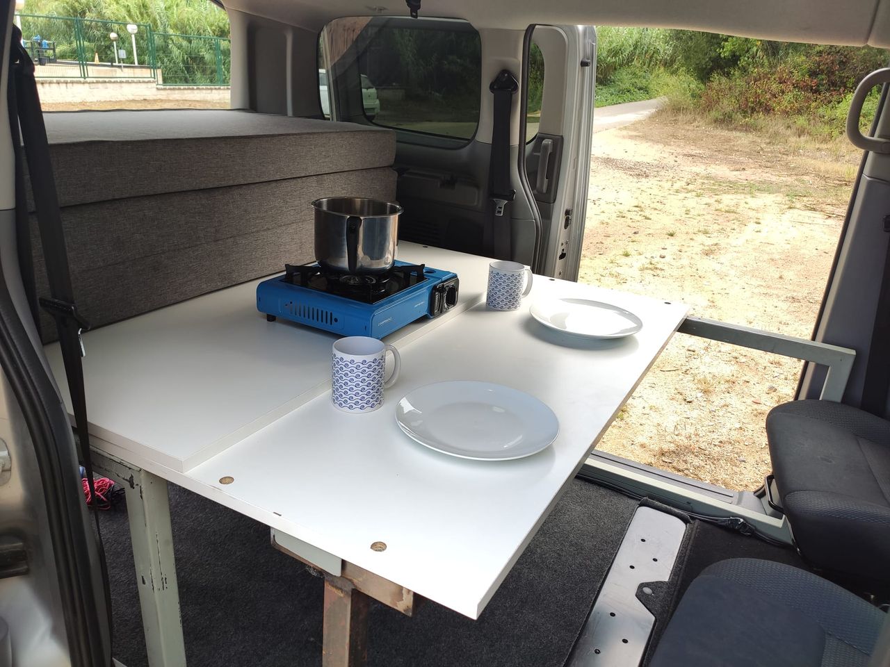 Foto Nissan NV250 21