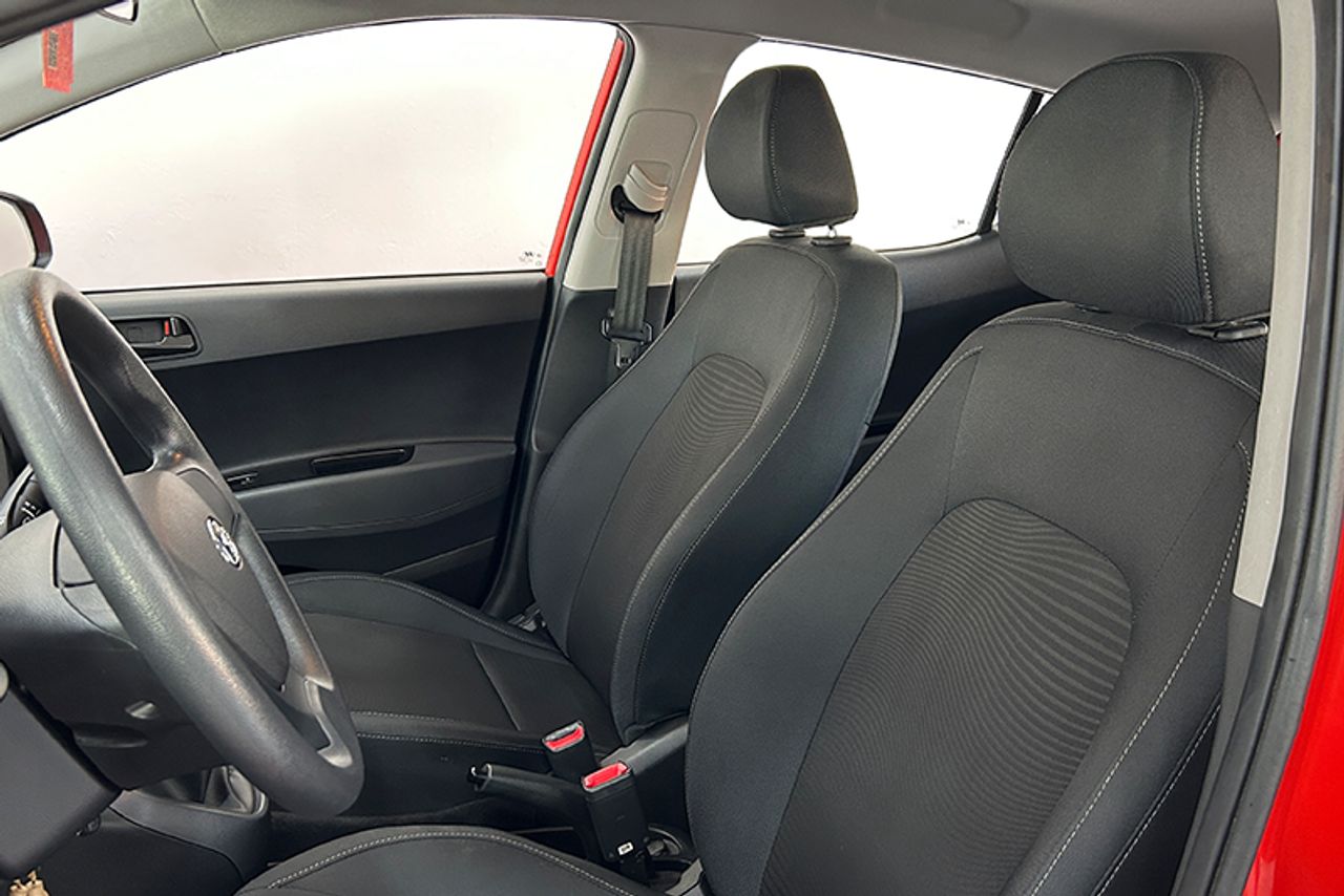 Foto Hyundai i10 8