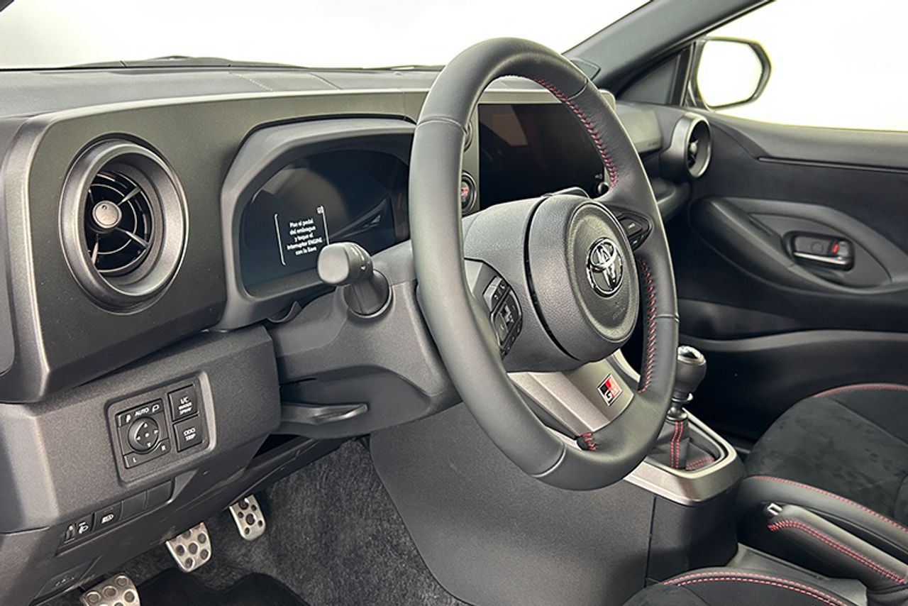 Foto Toyota Yaris 4