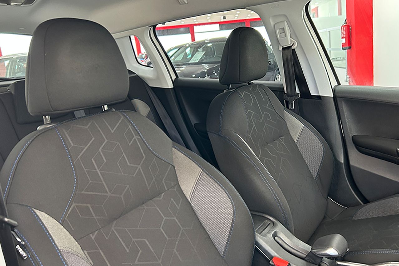 Foto Peugeot 2008 8