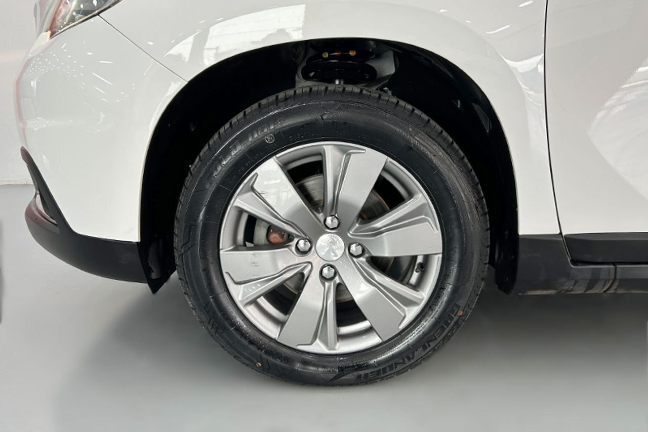 Foto Peugeot 2008 10