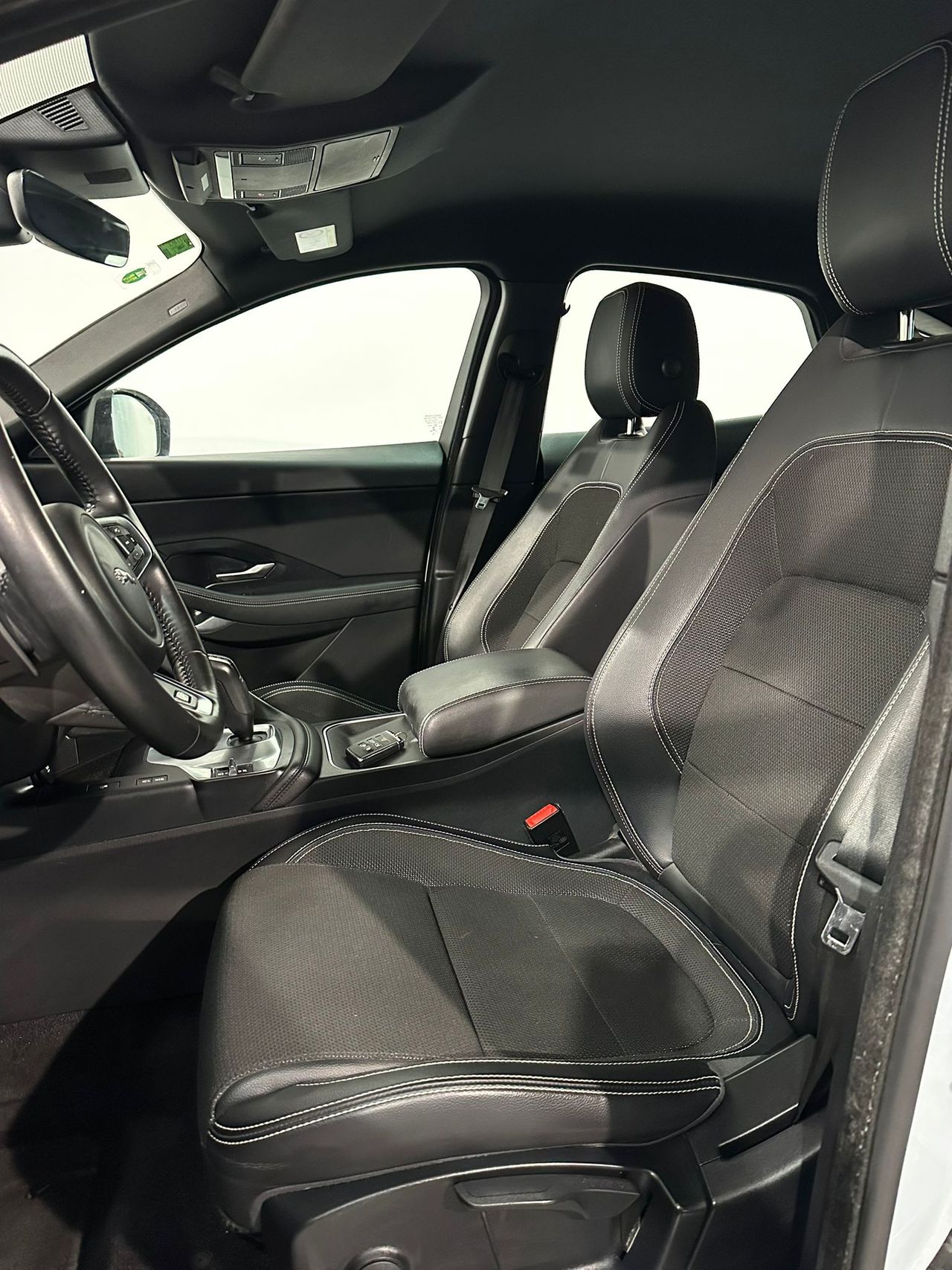 Foto Jaguar E-Pace 8