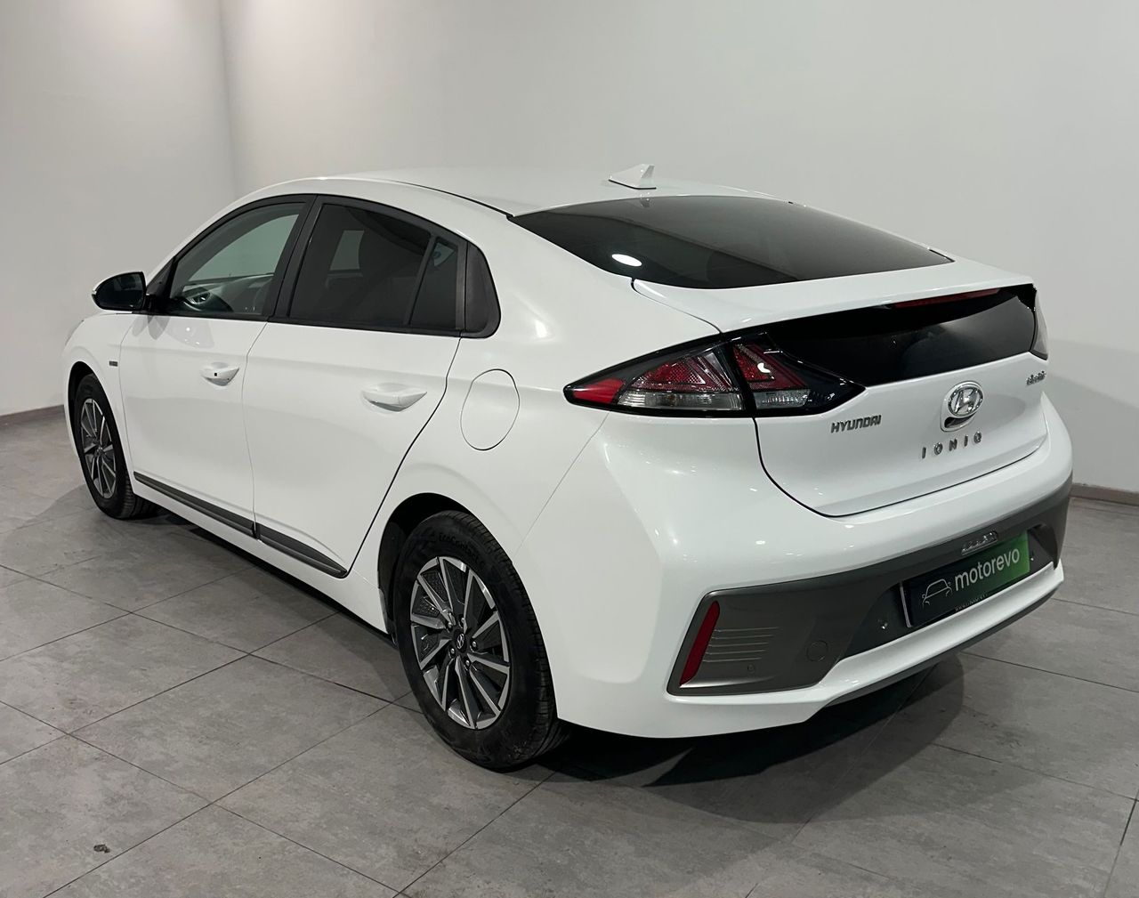 Foto Hyundai IONIQ 12
