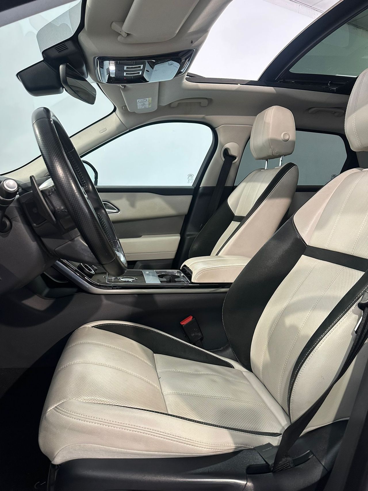 Foto Land-Rover Range Rover Velar 10