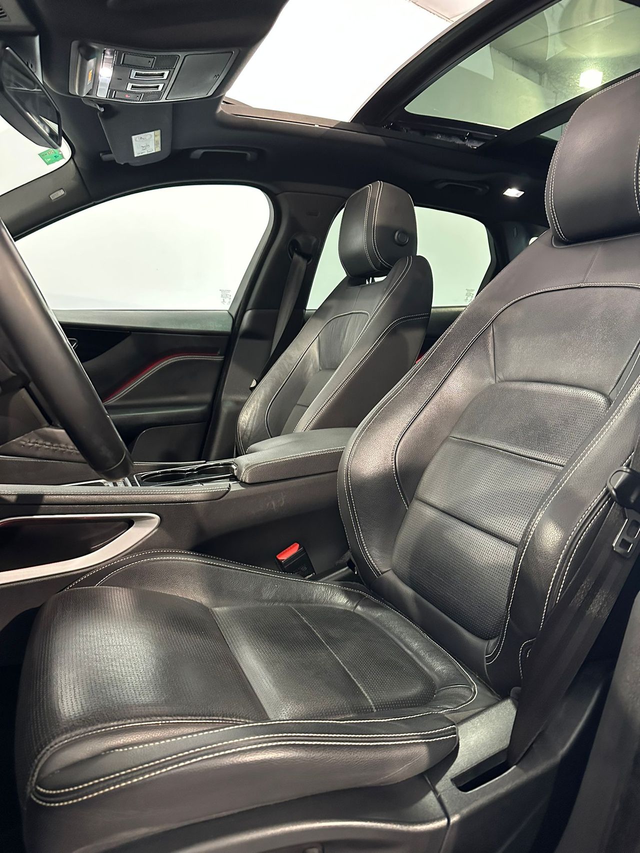 Foto Jaguar F-Pace 8