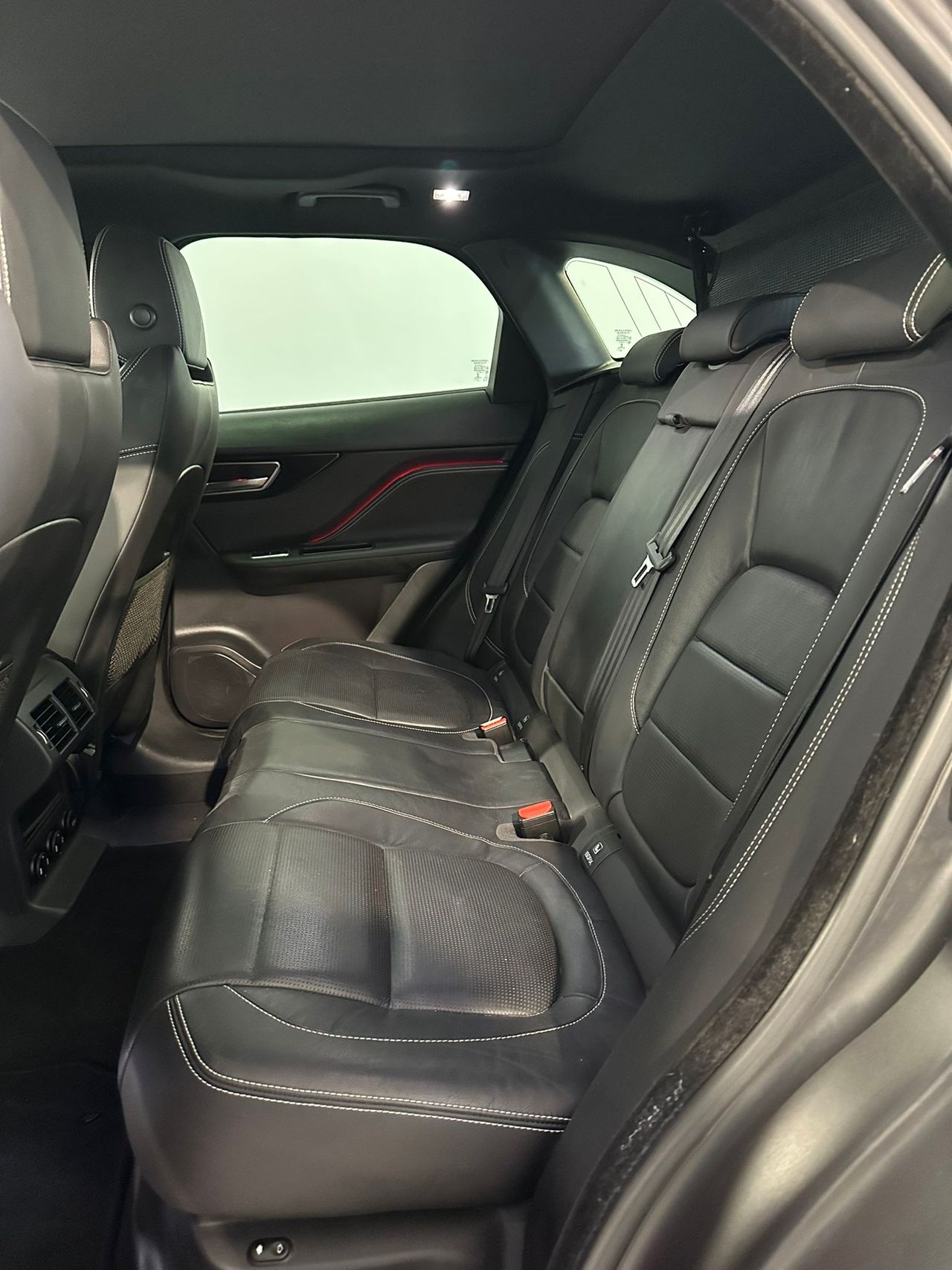 Foto Jaguar F-Pace 12