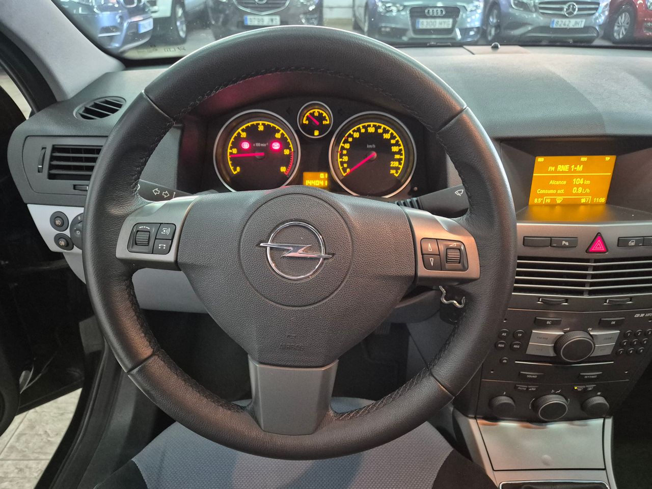 Foto Opel Astra 16