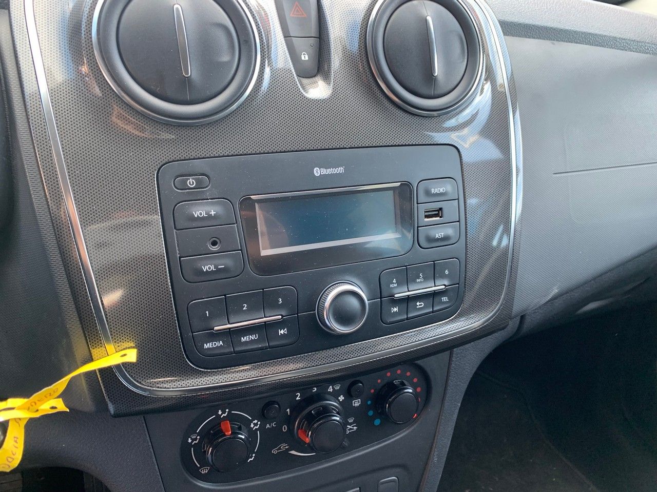Foto Dacia Sandero 13