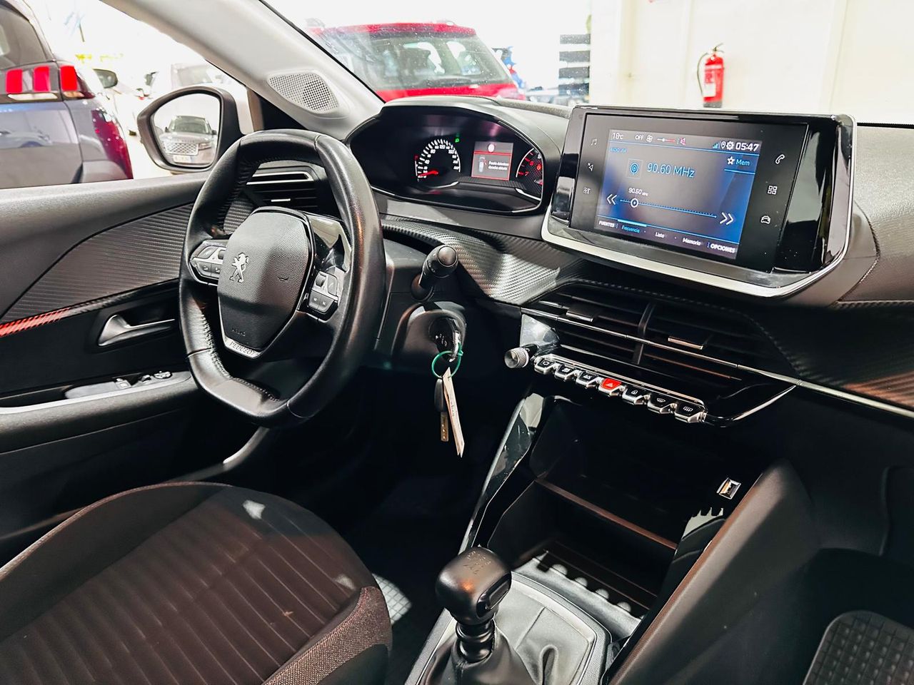 Foto Peugeot 208 30