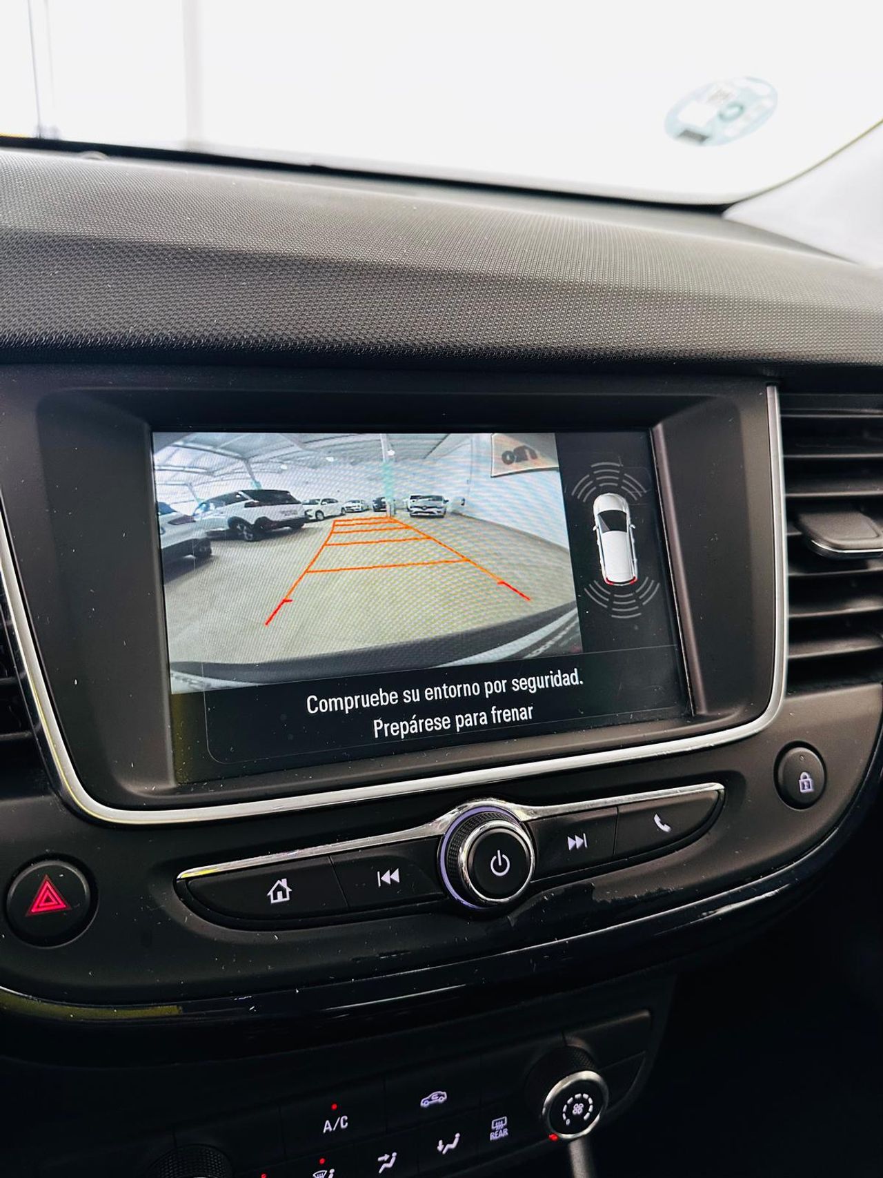 Foto Opel Crossland X 31