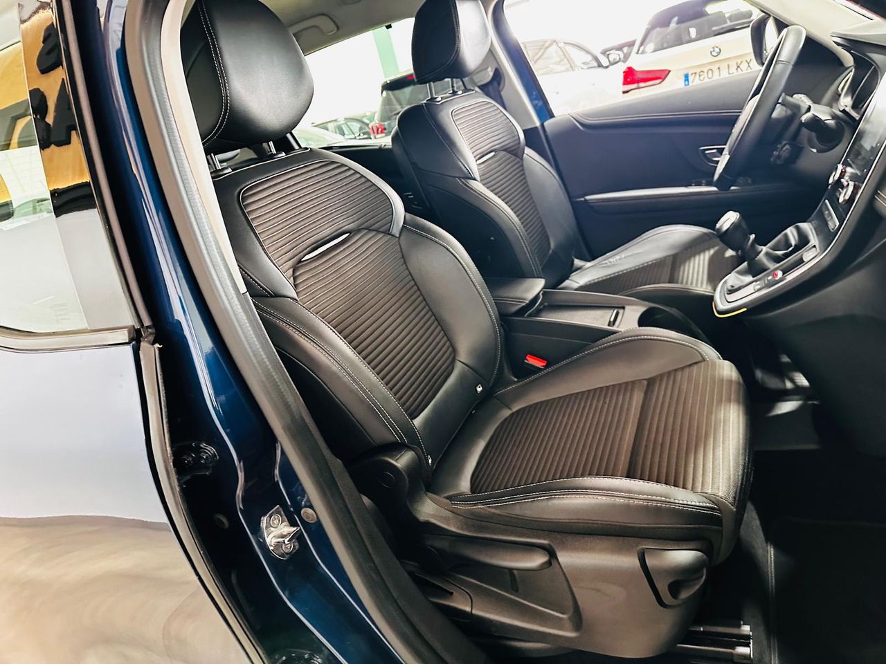 Foto Renault Scénic 25
