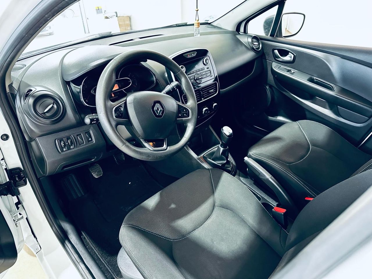 Foto Renault Clio 18