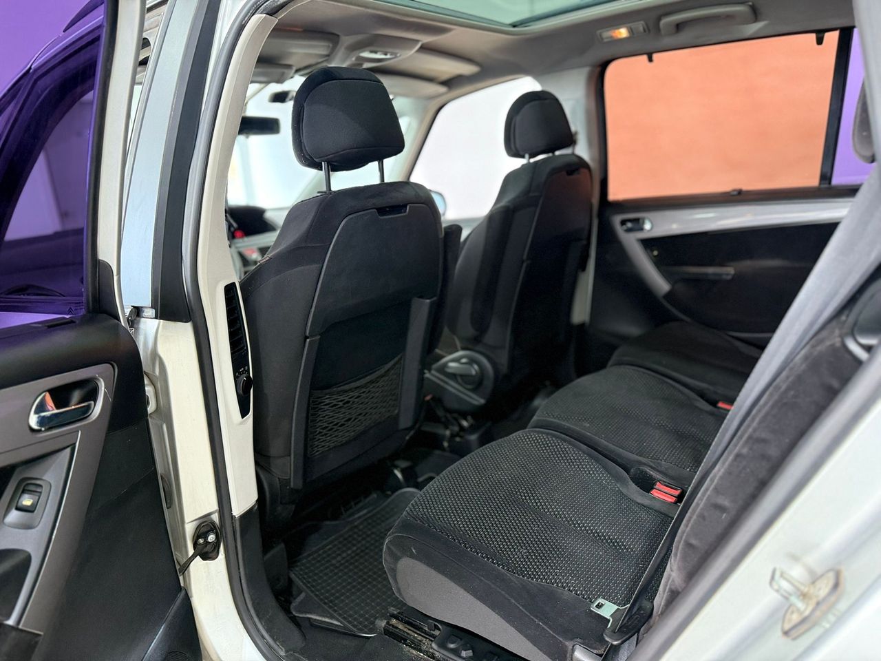 Foto Citroën C4 Picasso 24