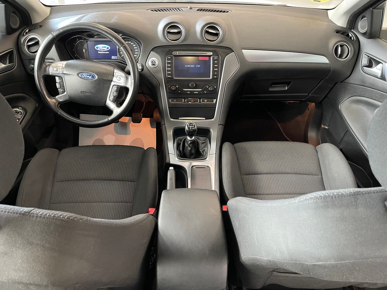 Foto Ford Mondeo 9