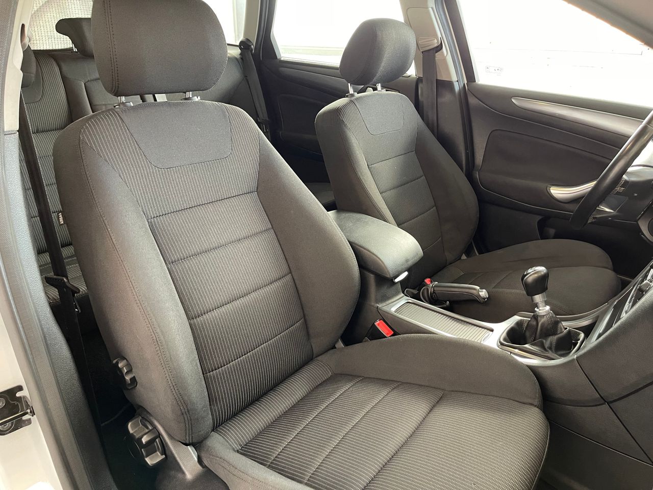 Foto Ford Mondeo 13