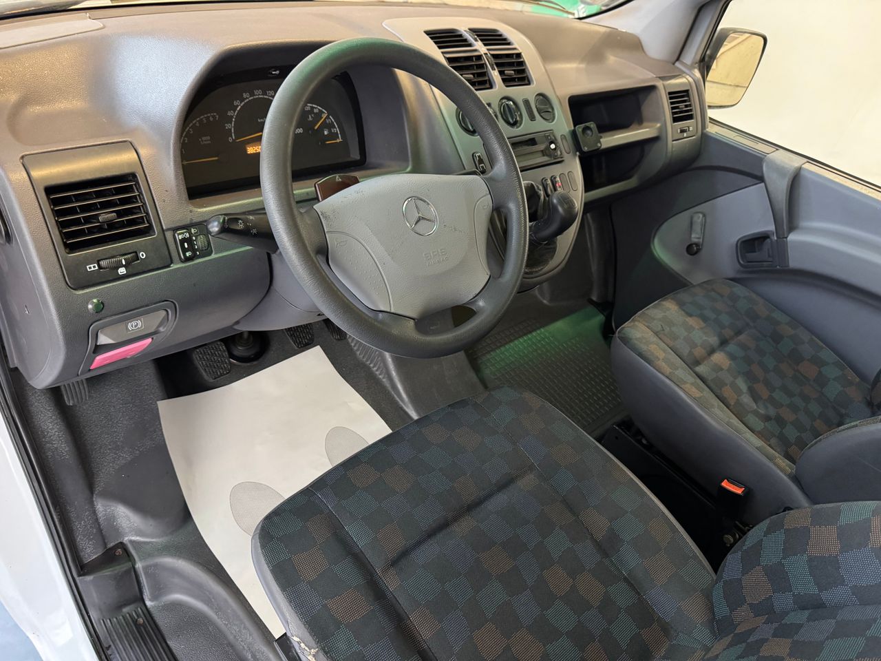 Foto Mercedes-Benz Vito 5