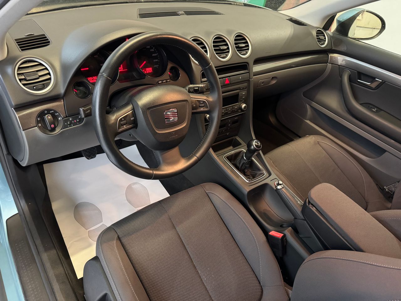 Foto Seat Exeo 5