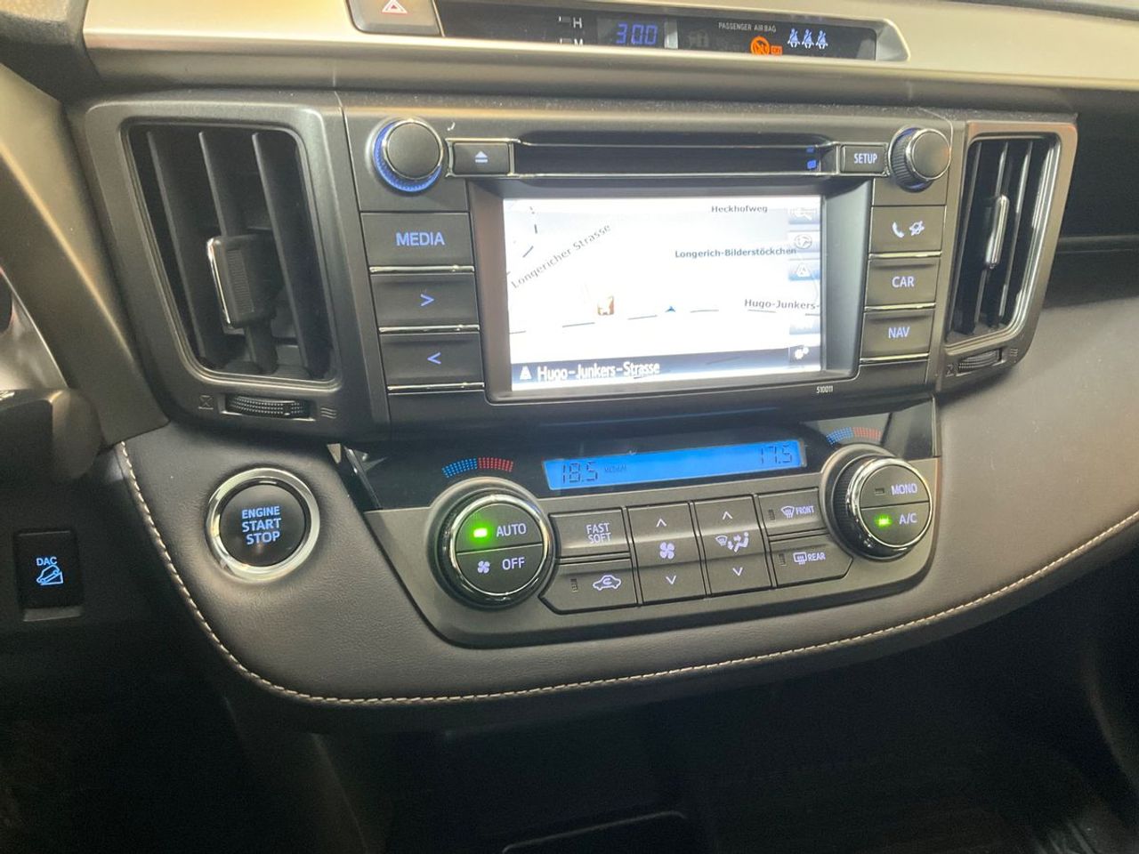 Foto Toyota Rav4 10