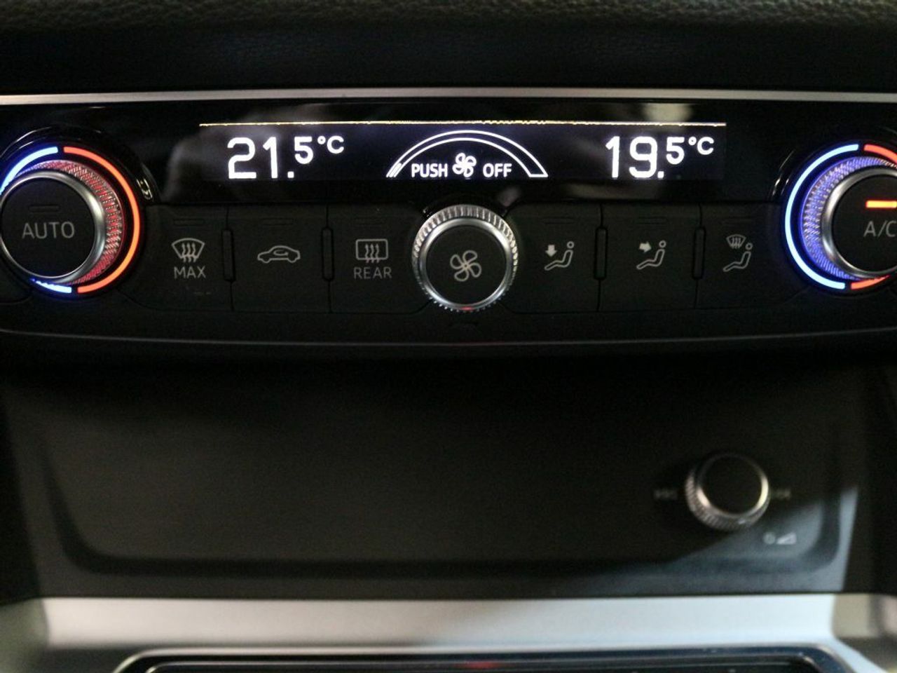 Foto Audi Q3 29