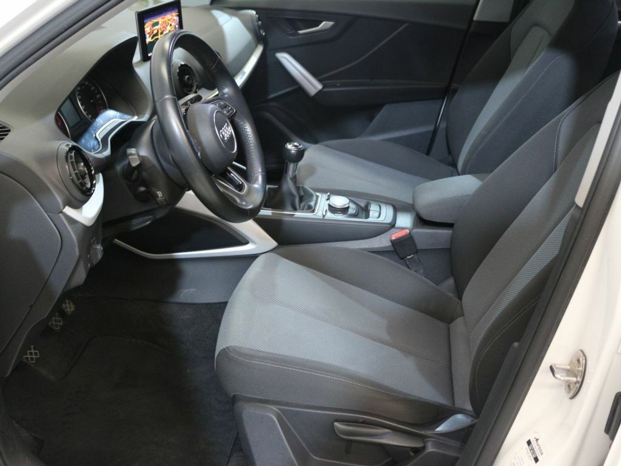 Foto Audi Q2 10