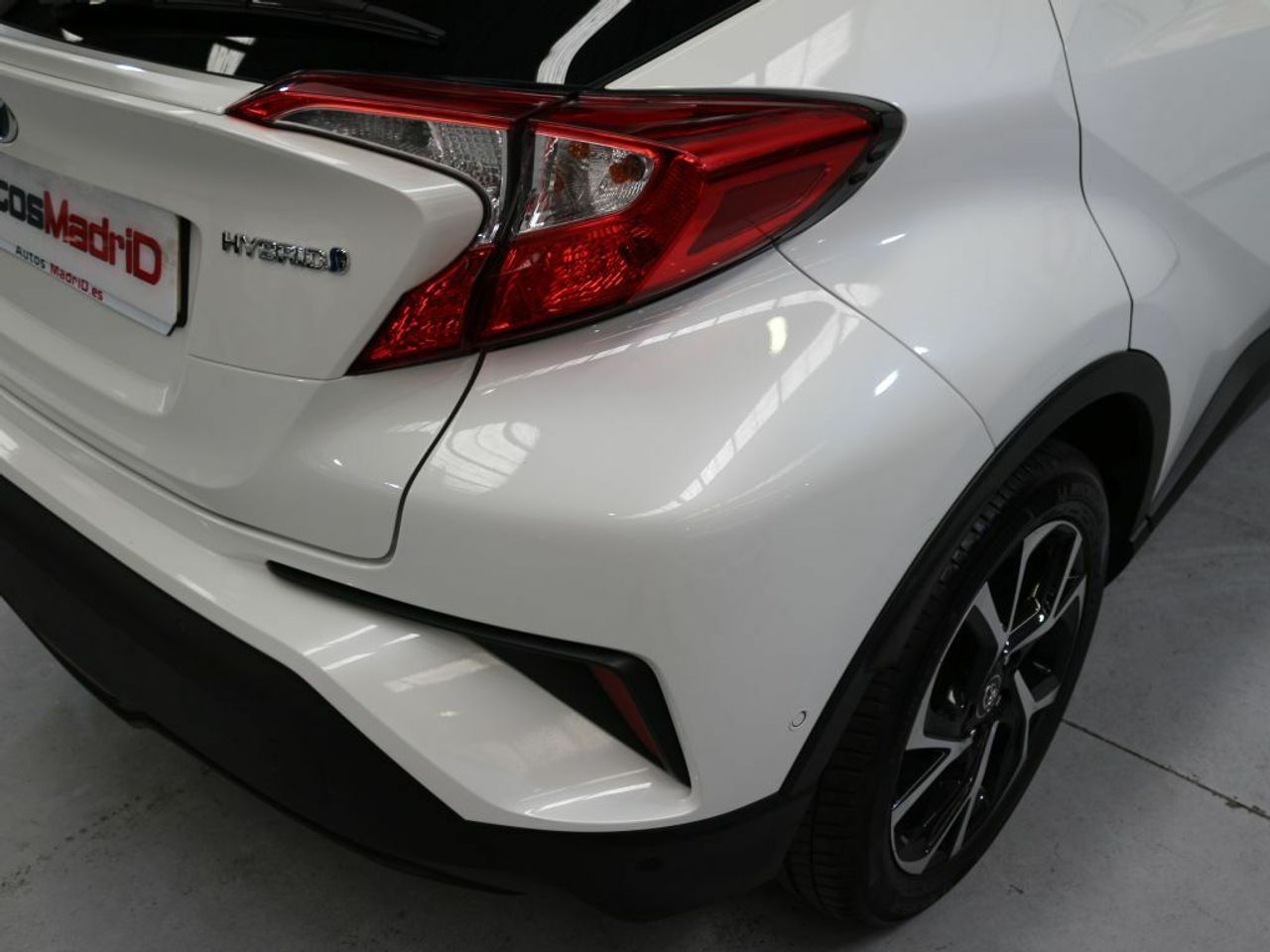 Foto Toyota C-HR 28
