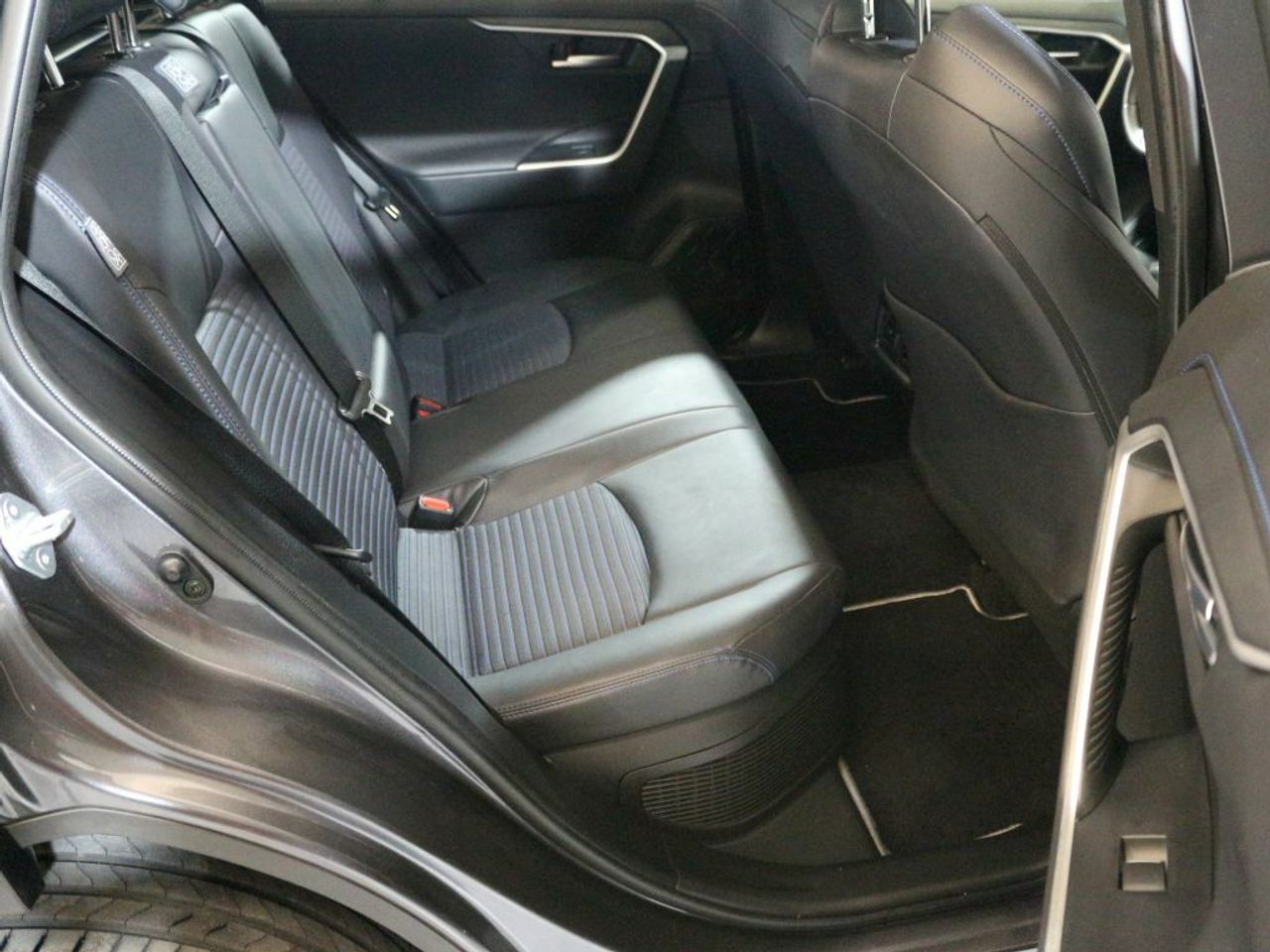 Foto Toyota Rav4 15