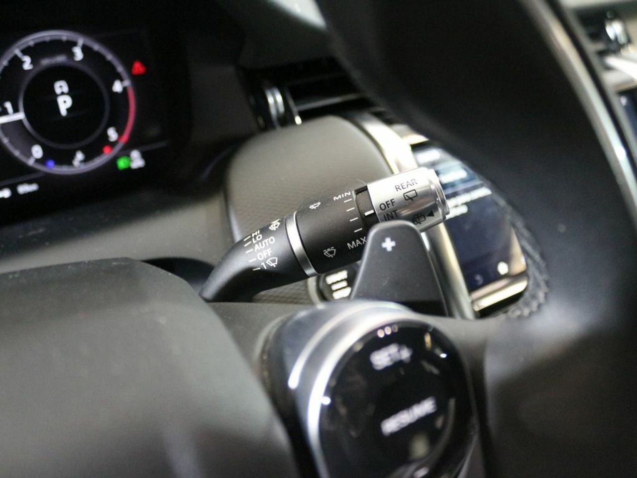 Foto Land-Rover Discovery Sport 25