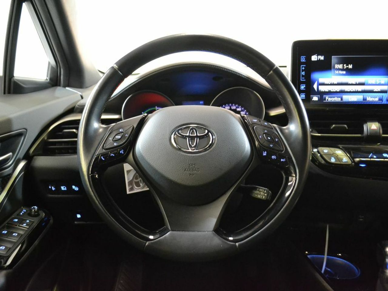 Foto Toyota C-HR 14