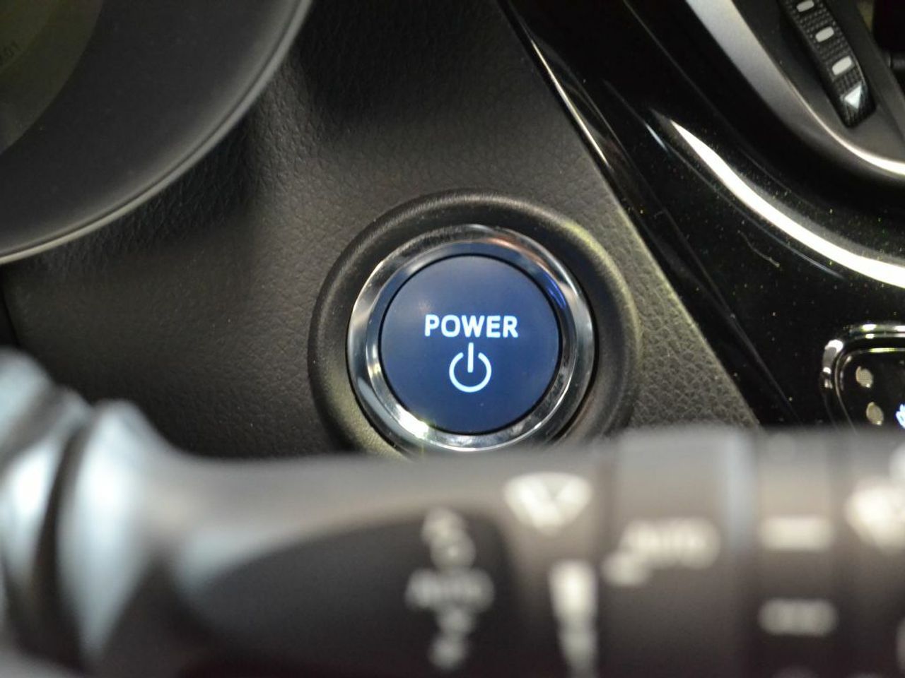 Foto Toyota C-HR 20