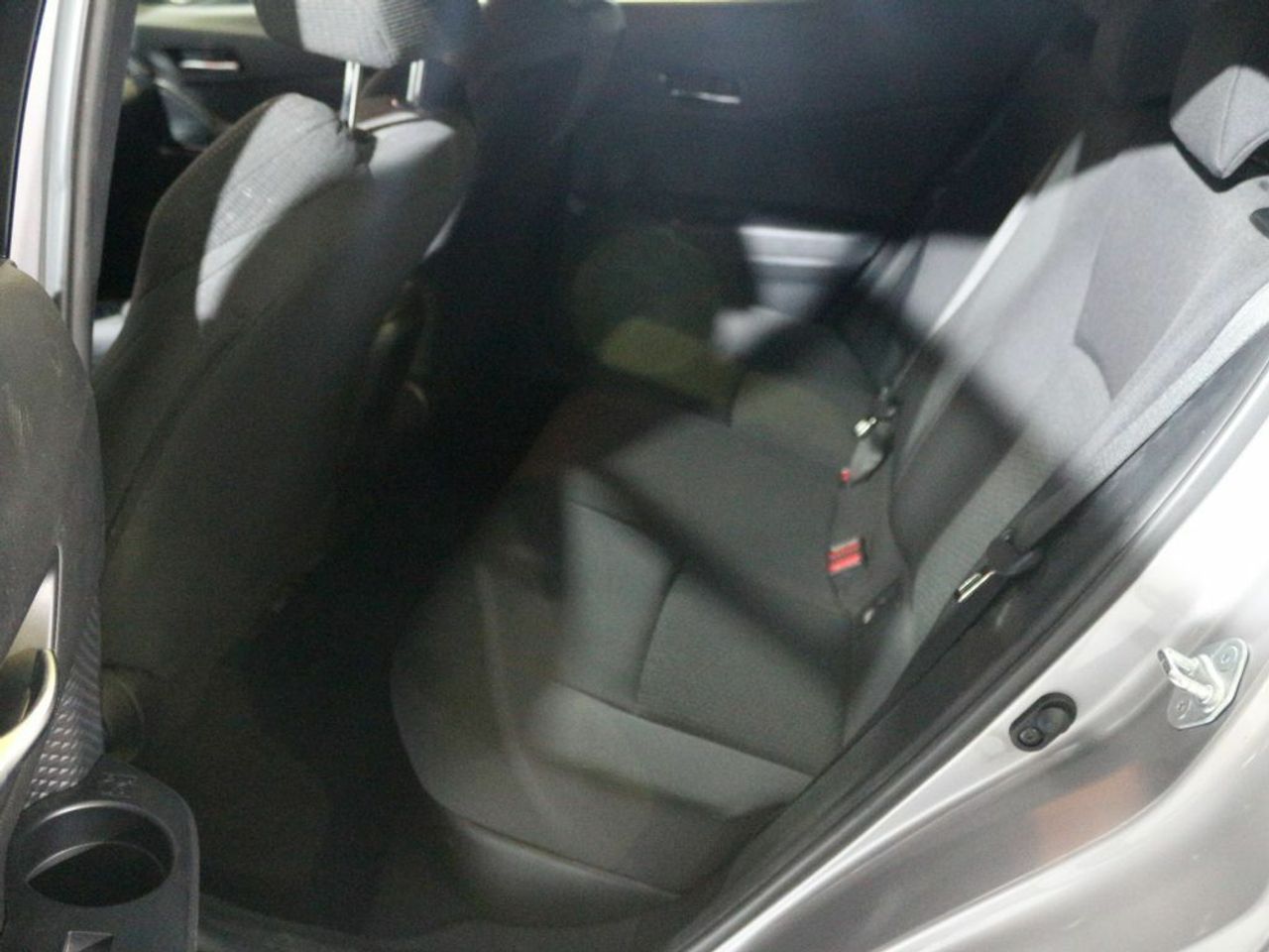 Foto Toyota C-HR 12