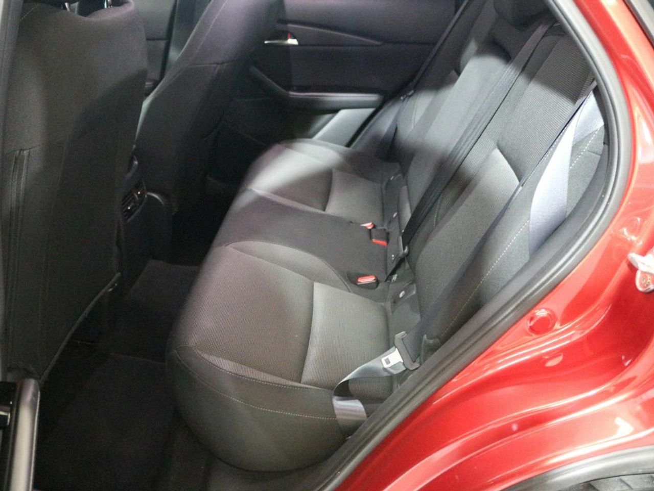 Foto Mazda CX-30 12