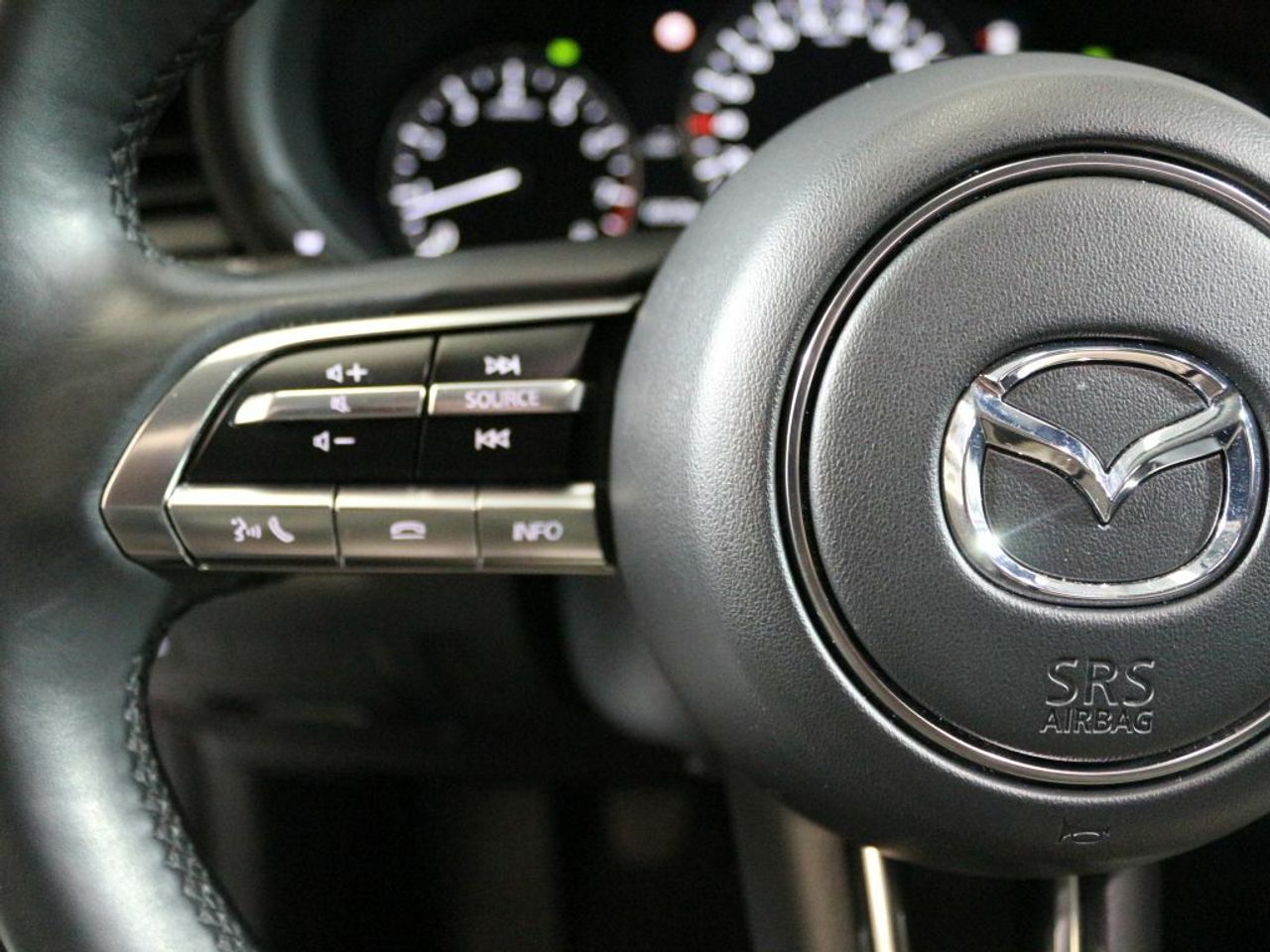 Foto Mazda CX-30 19