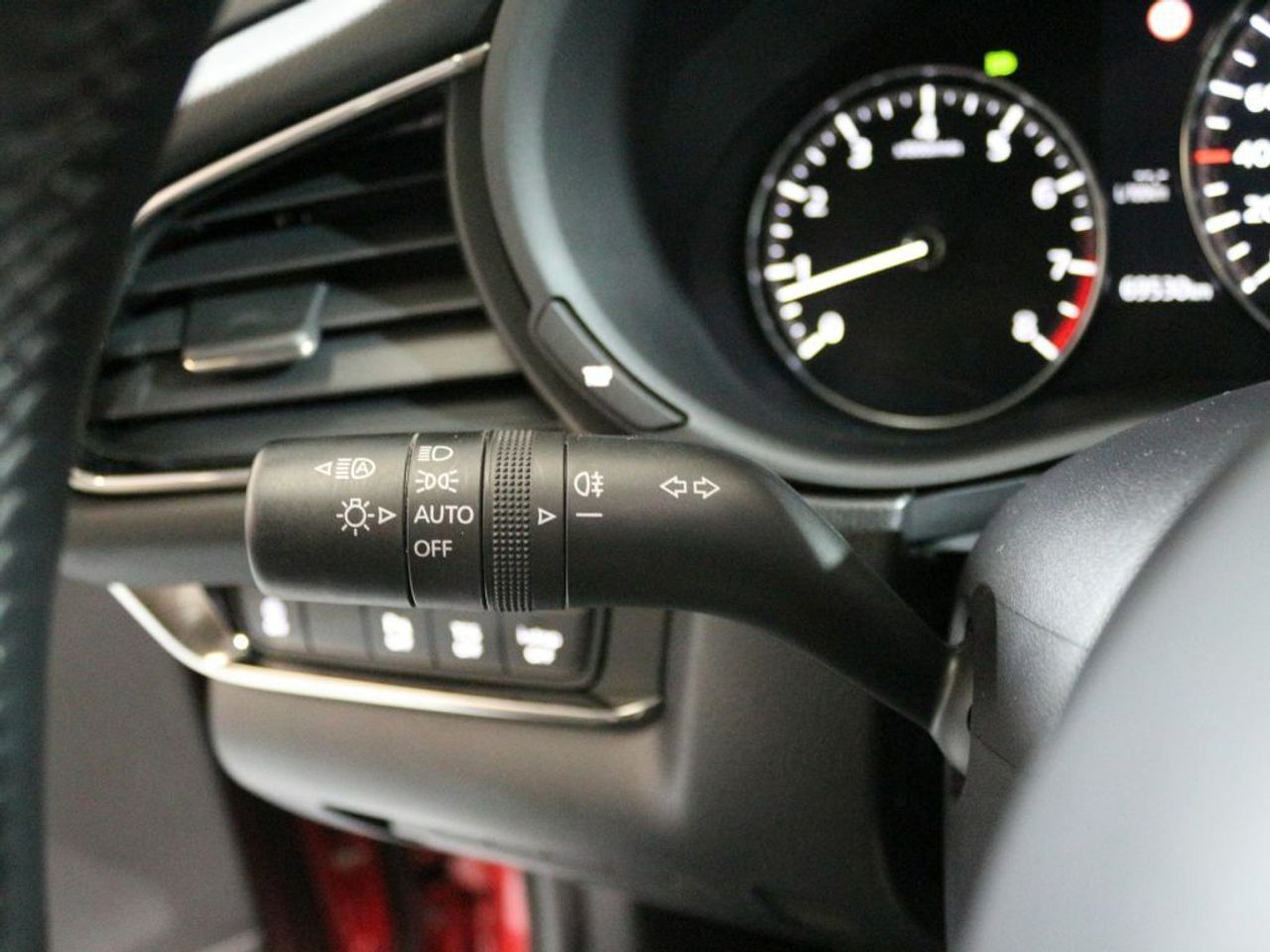 Foto Mazda CX-30 21