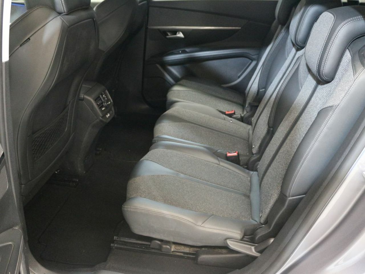 Foto Peugeot 5008 9