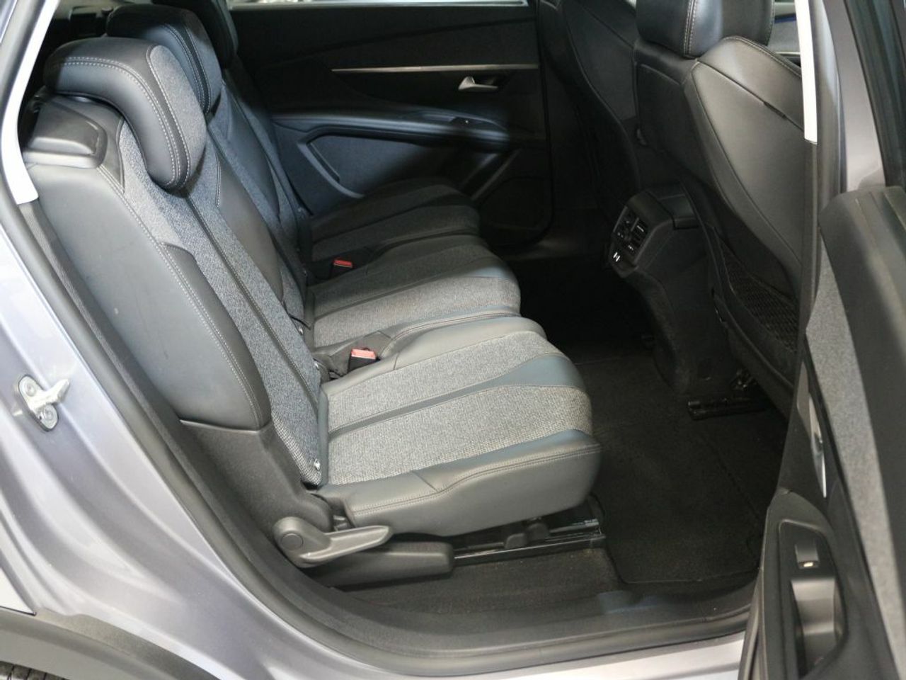Foto Peugeot 5008 11