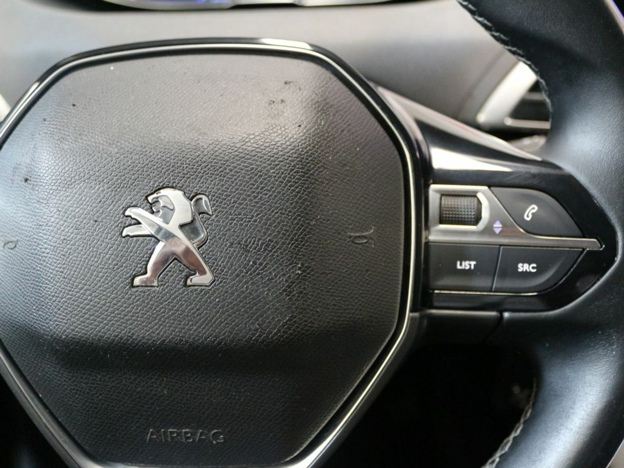 Foto Peugeot 5008 16
