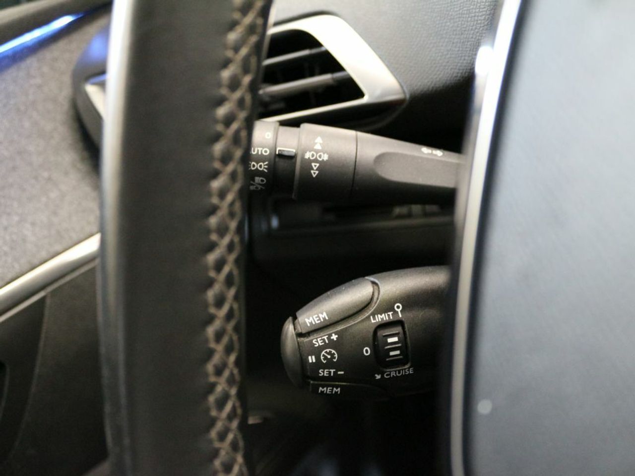 Foto Peugeot 5008 17