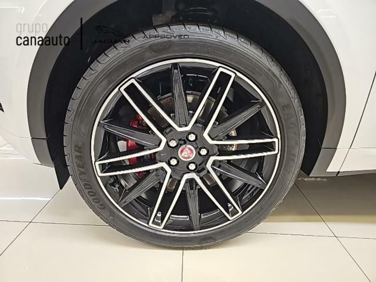 Foto Jaguar E-Pace 9