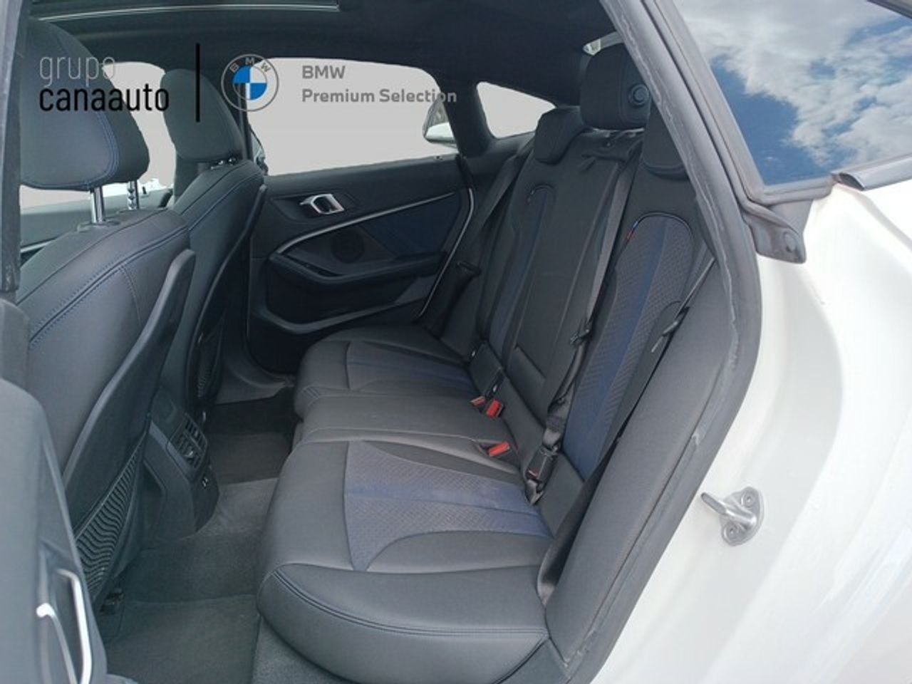Foto BMW X1 9