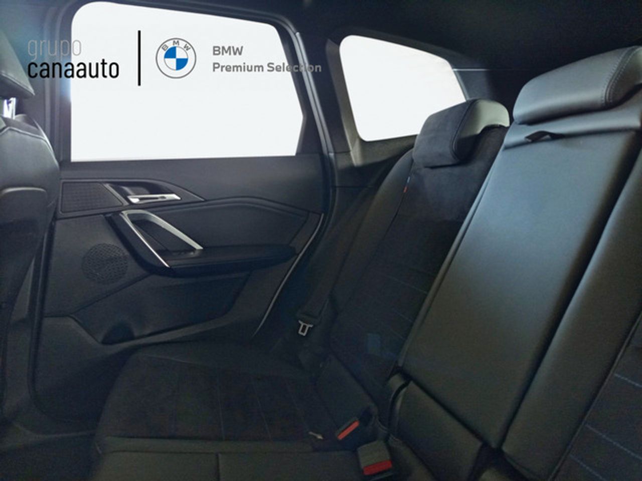 Foto BMW X1 9