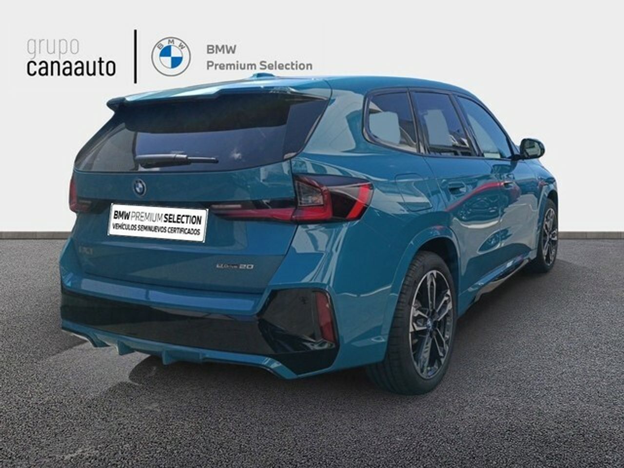 Foto BMW iX1 4