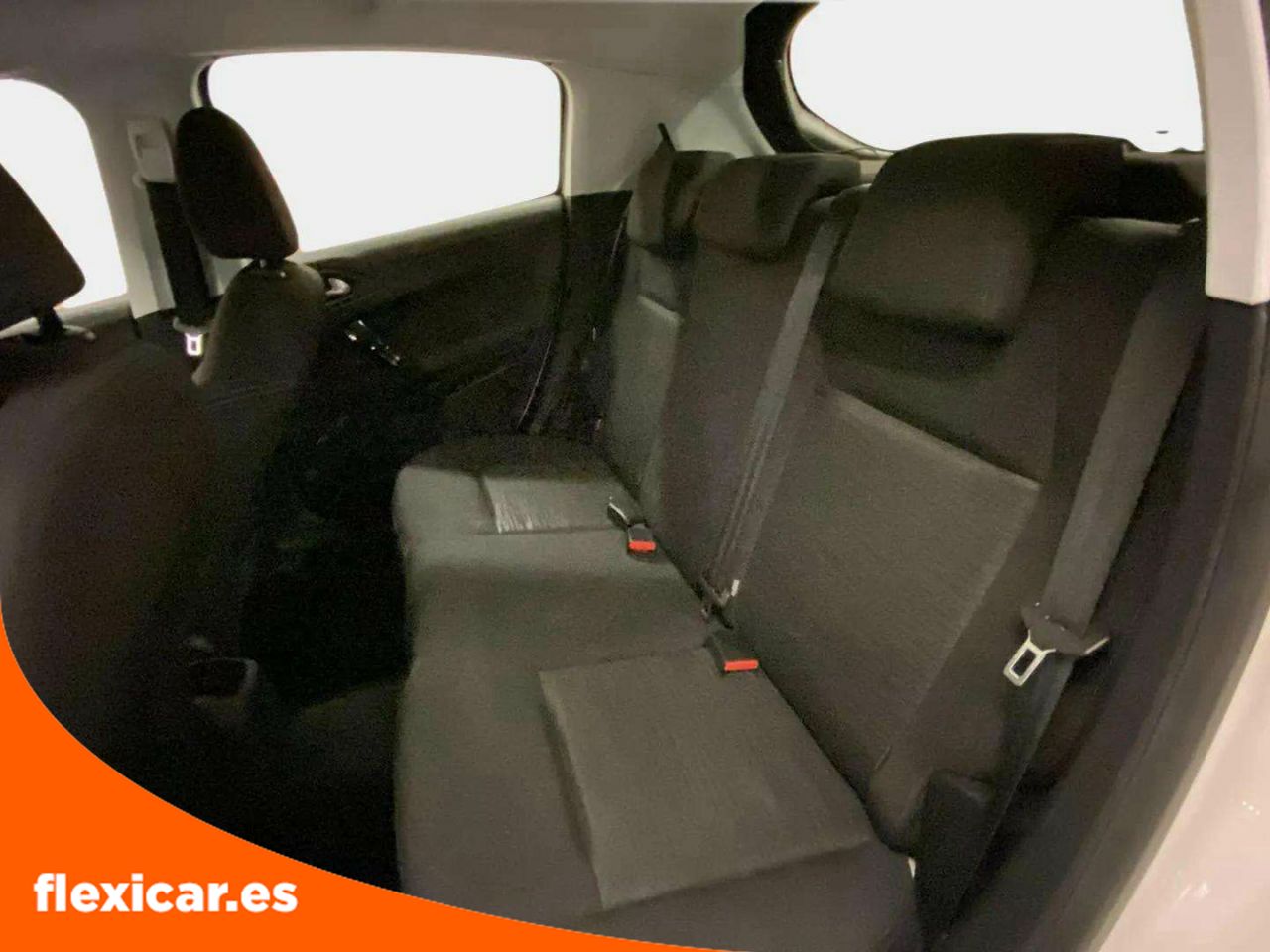 Foto Peugeot 208 17
