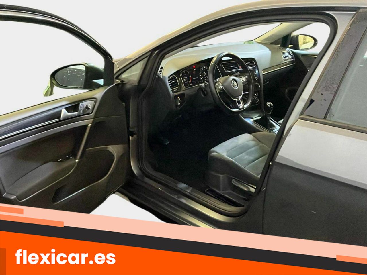 Foto Volkswagen Golf 17