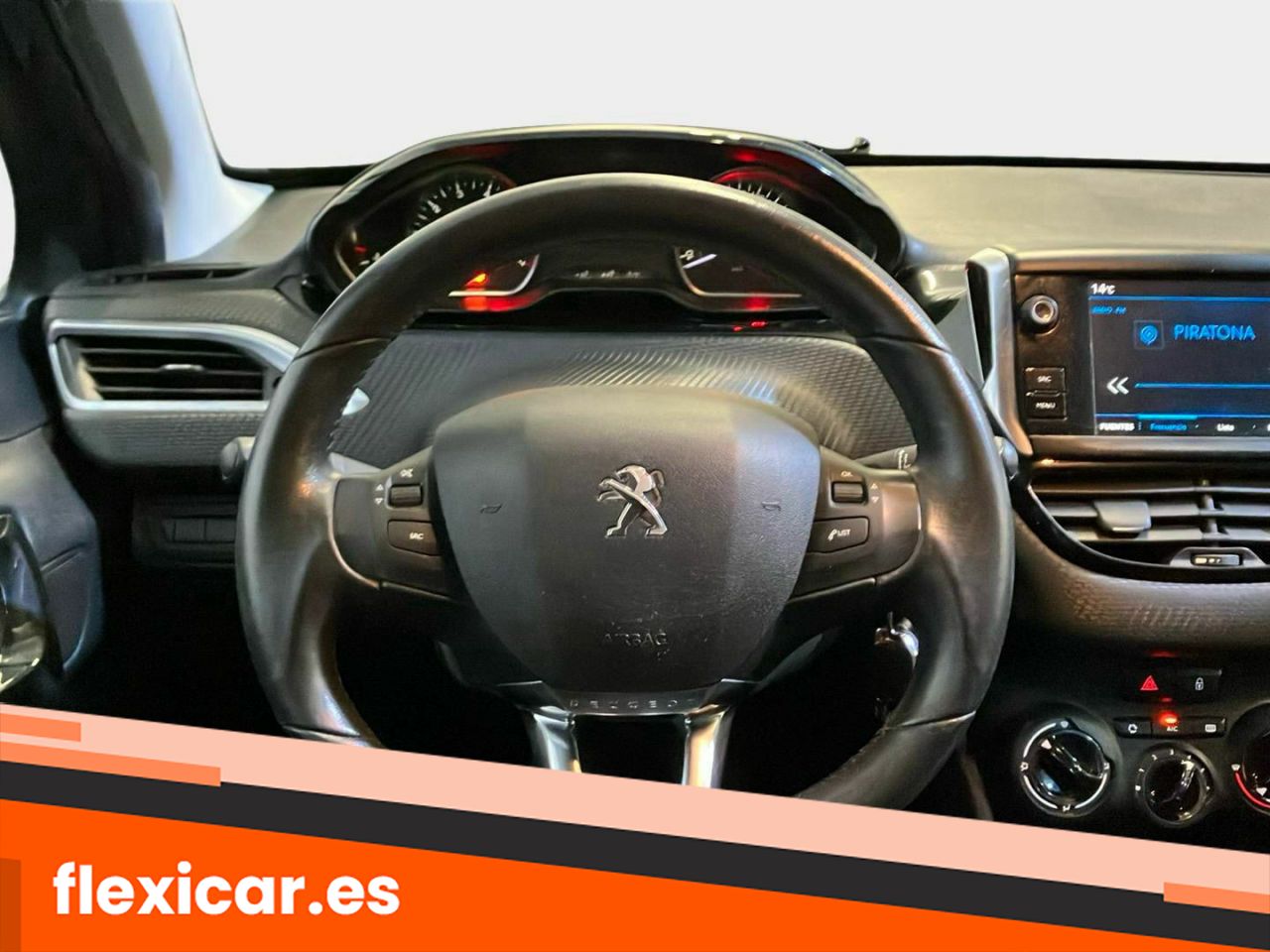 Foto Peugeot 208 14