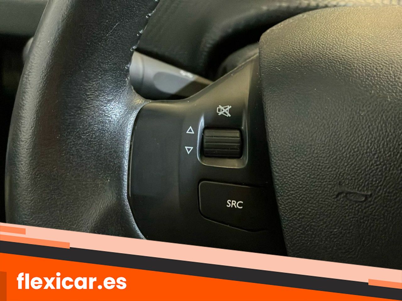Foto Peugeot 208 16
