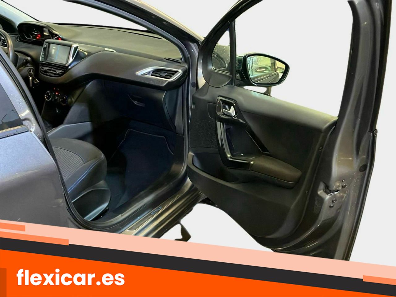 Foto Peugeot 208 19