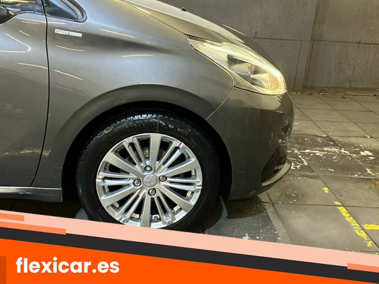 Foto Peugeot 208 21