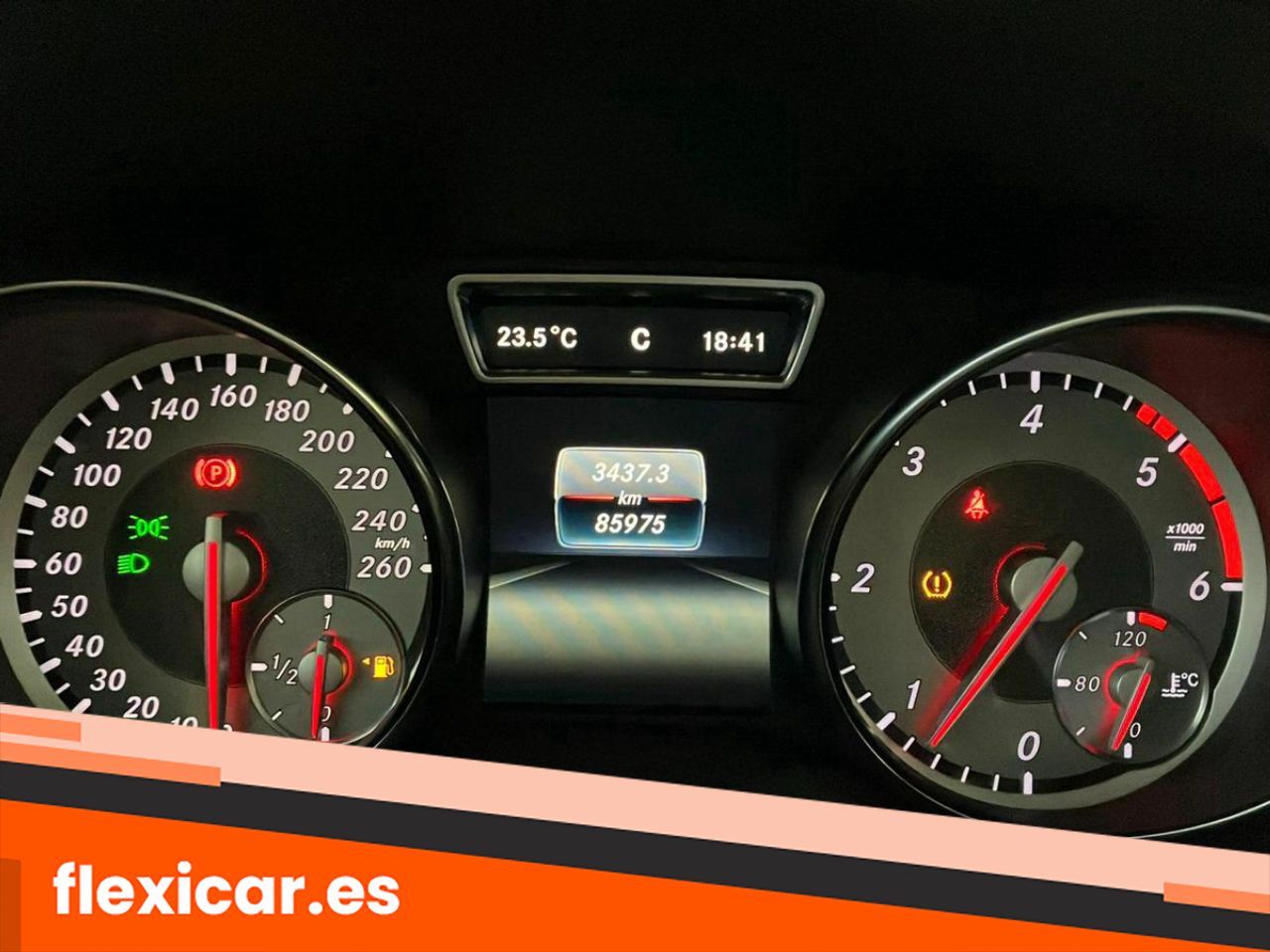 Foto Mercedes-Benz Clase CLA 12