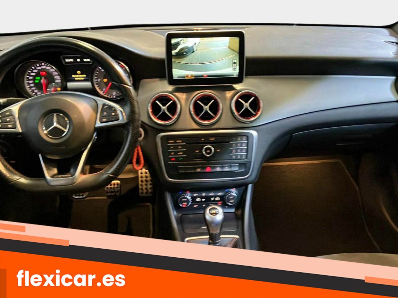 Foto Mercedes-Benz Clase CLA 13