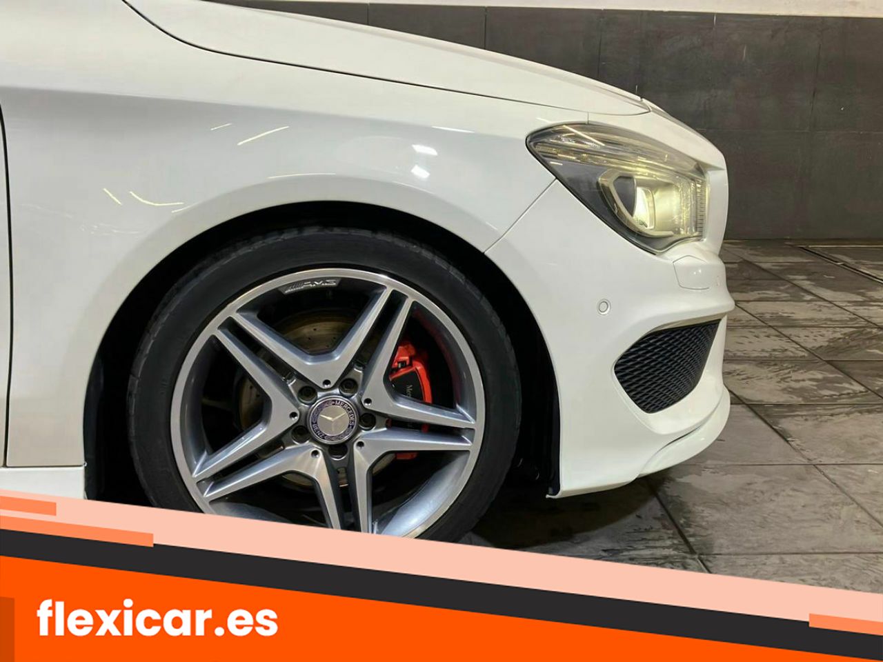 Foto Mercedes-Benz Clase CLA 23